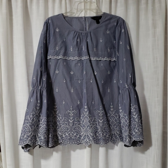 BLACK FRIDAY DEAL J Crew Embroidered Top - Picture 1 of 7